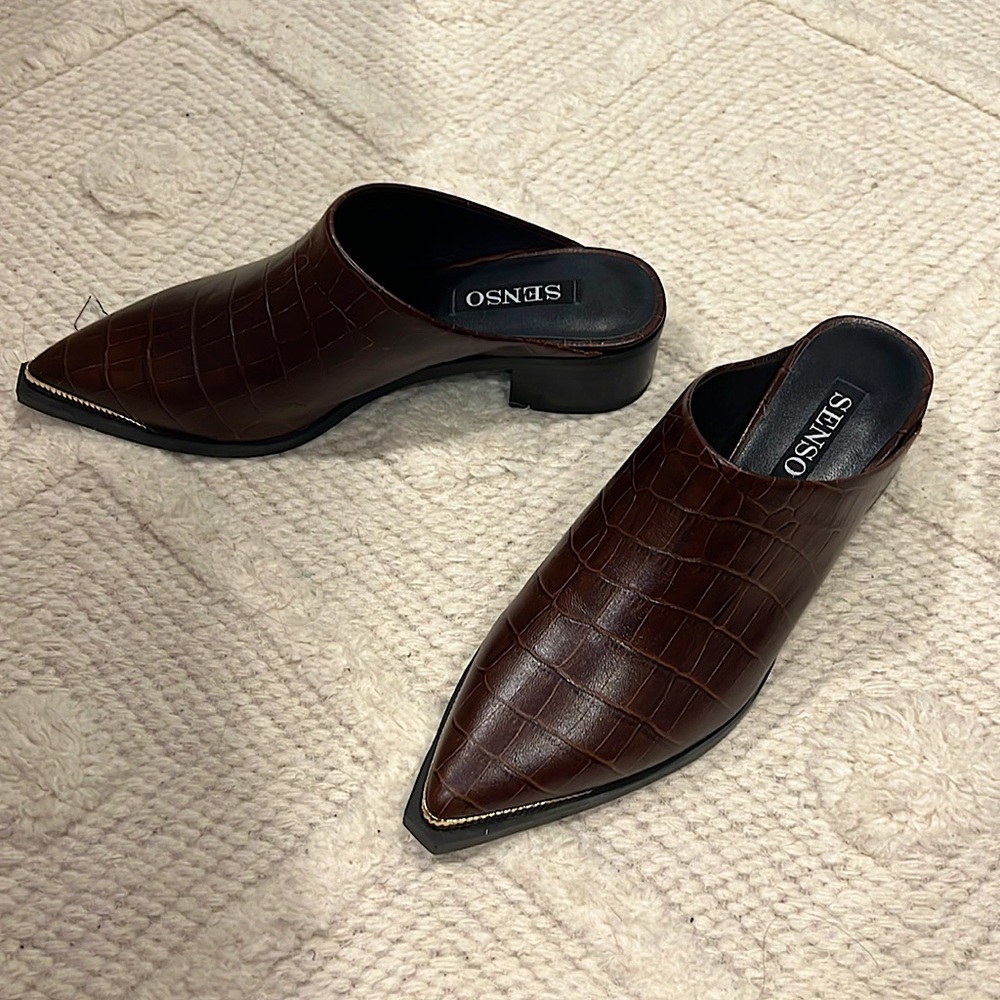 BRAND NEW IN BOX SENSO LINNEA MULES IN COCOA SIZE 37